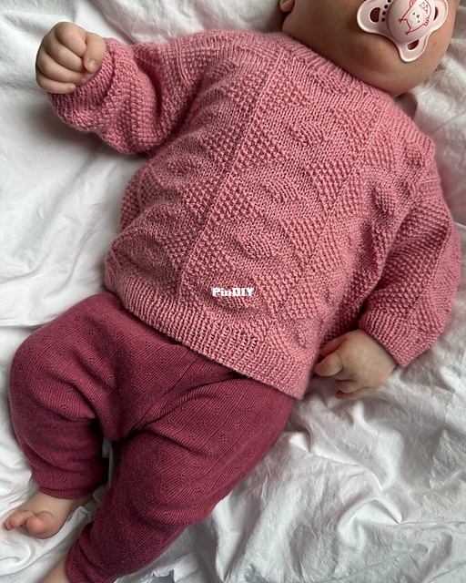 esther_sweater_baby3_medium2.jpg