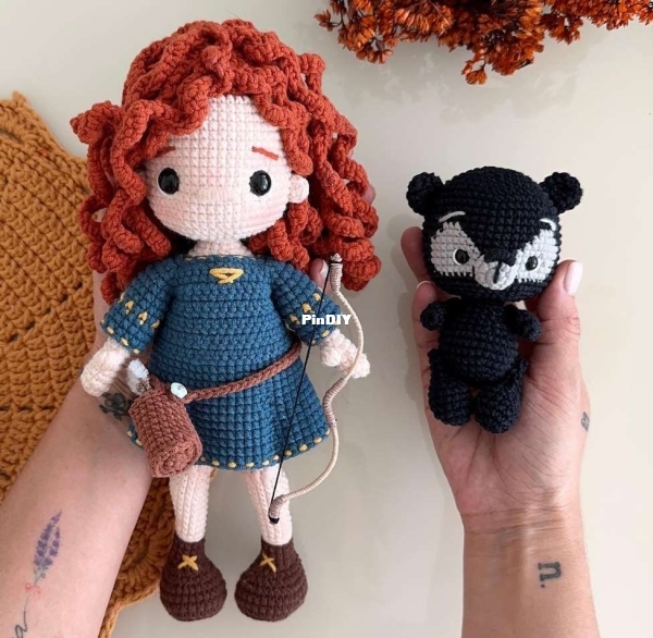 Jp Croche - Jacquelline Priscila da Silva - Merida 25cm - Portuguese