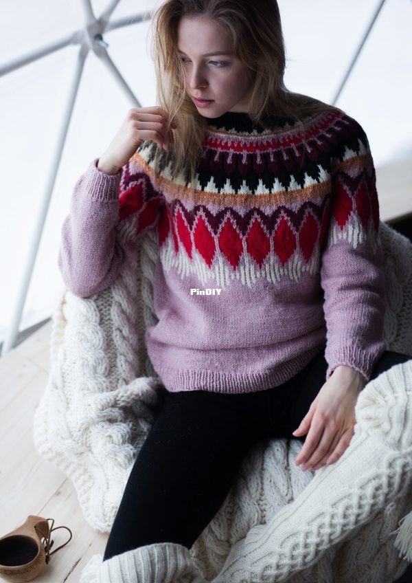 10178104_Women's-Yoke-Sweater-in-Novita-7-Veljestä-and-Nordic-Wool-Downloa.jpg