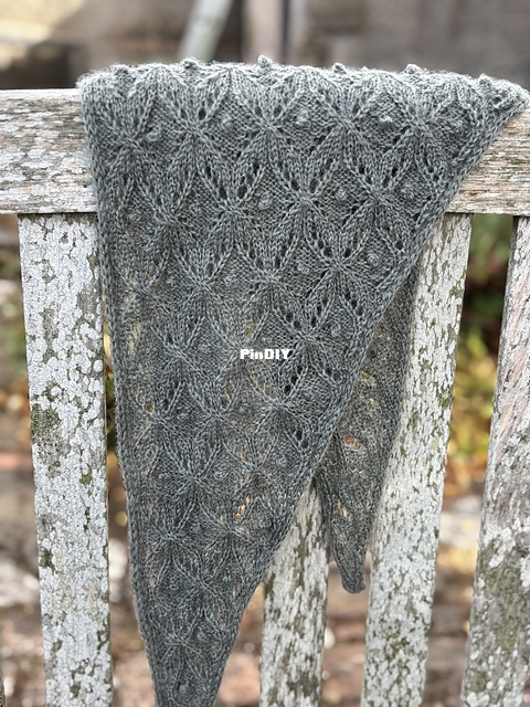 Daisy Chain Grey2.jpg