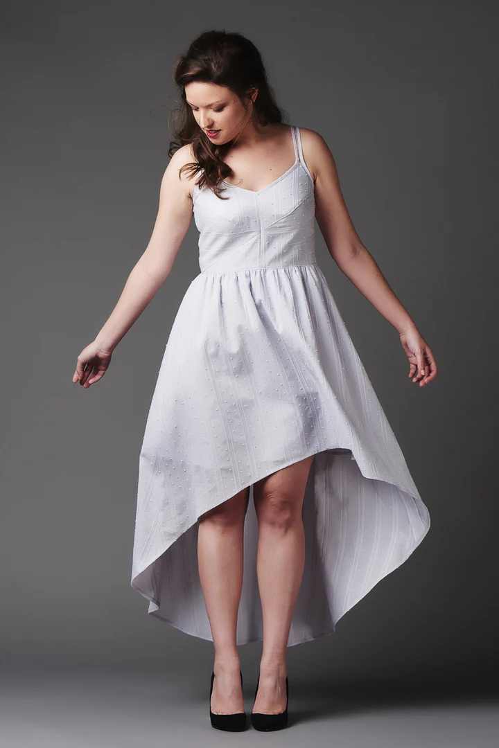 Centuree-Dress-Pattern_Deer-and-Doe_D0014_4_720x.webp