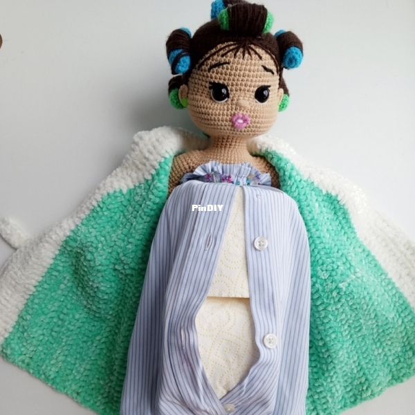 Adoring toys-Lili Pav - conchita doll toilet roll holder-version toilet room.jpg