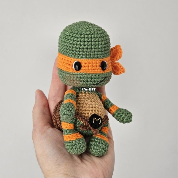 Burcu Bülbül - Sihirli Halka - Ninja Turtle Michelangelo - English