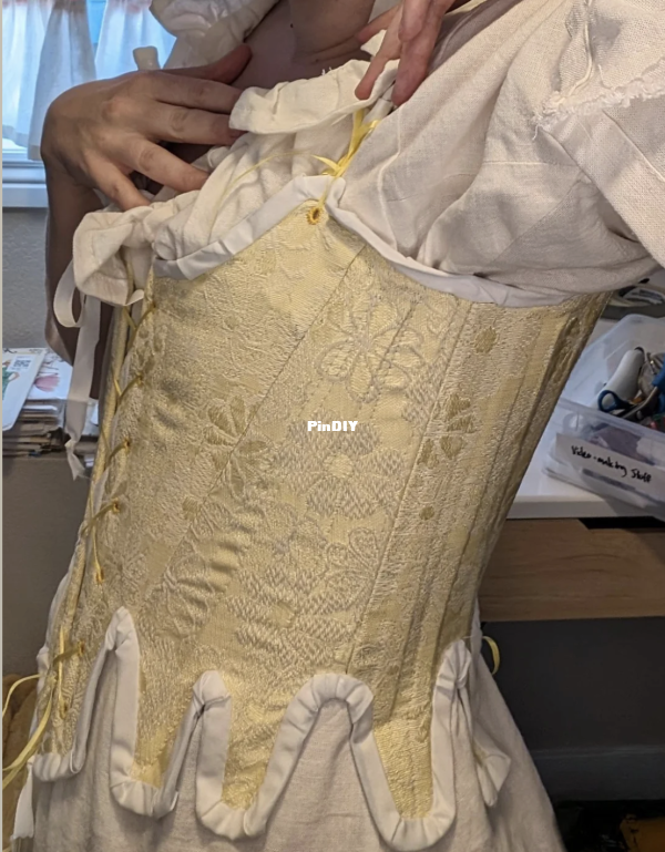 CorsetArmscye.png