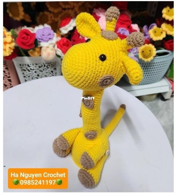 Hakiwi-Ha Thu Nguyen - dancing giraffe.jpg