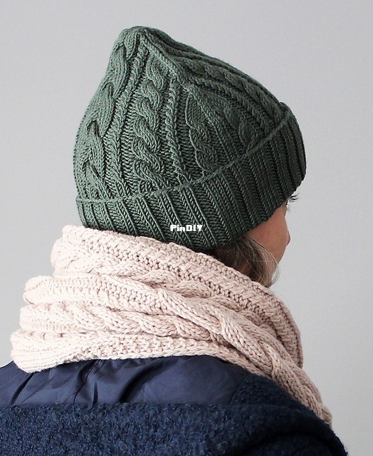 Cloudberry_Hat_L_01.1_s_medium2.jpg