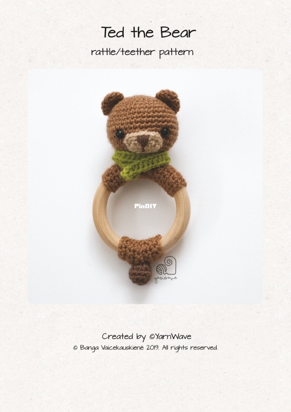 Yarn Wave Shop - Banga Vaicekauskienė - ted the bear rattle.jpg