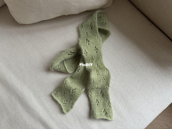 Scarf3_medium2.jpg