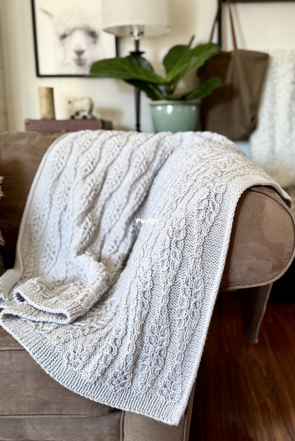Snow Fern Blanket Pearl1.jpg