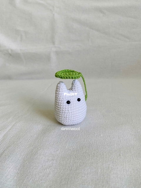 Demiwool - Demi Tran - Tiny White Totoro_01.jpg