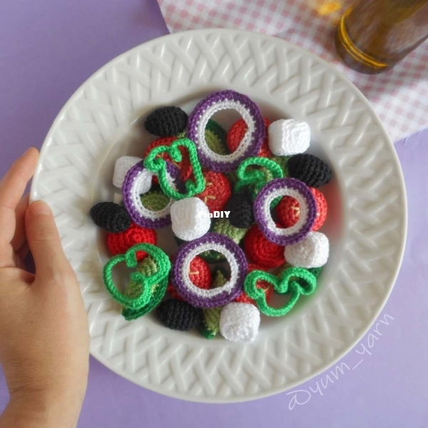 Yum Yarn - Greek Salad.jpg