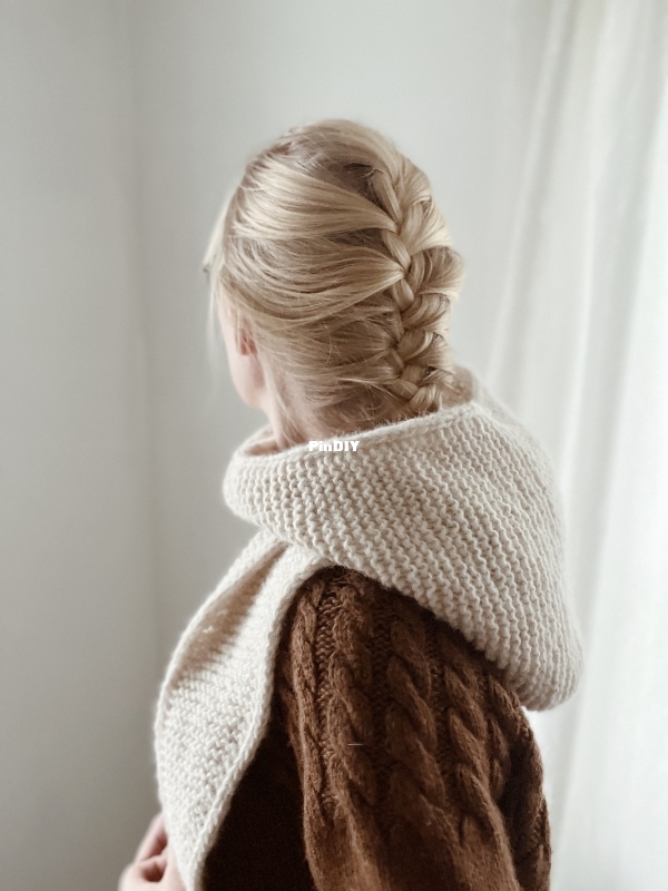 Holly Scarf2.jpg