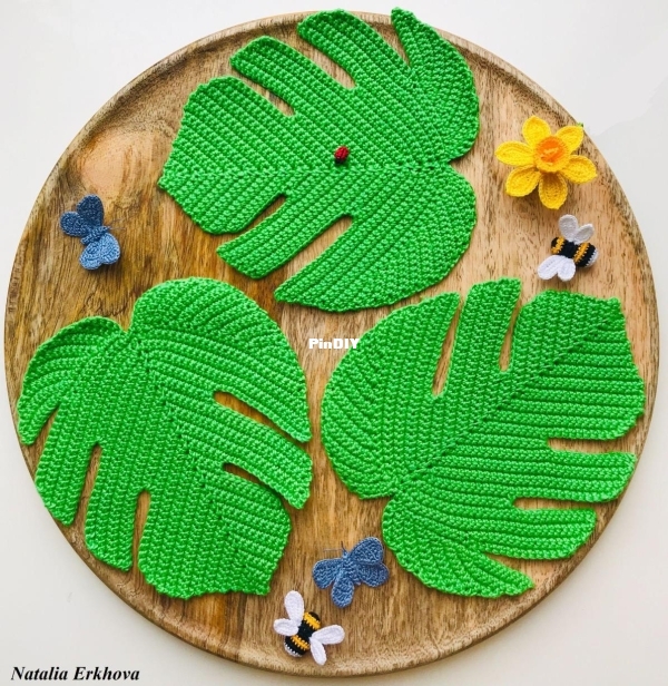 Natalia Erkova - Monstera Leaf Coaster.jpg