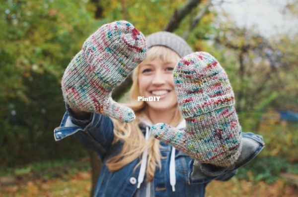 Tinsel_Mitts_2__56994.jpg