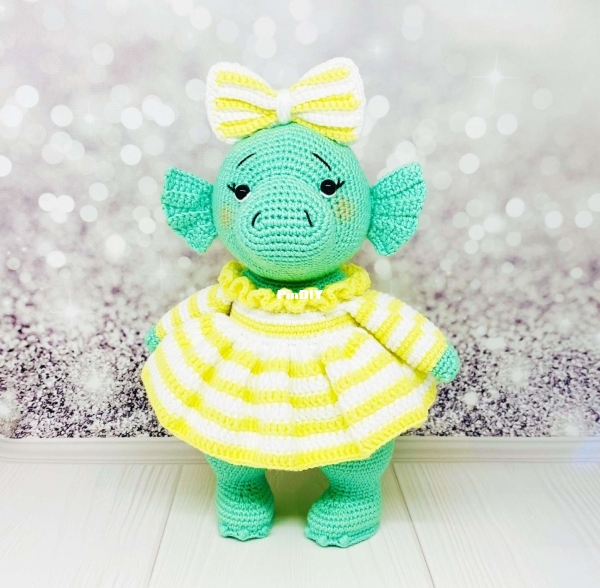 Fluffy Tummy - Dragon Kira.jpg