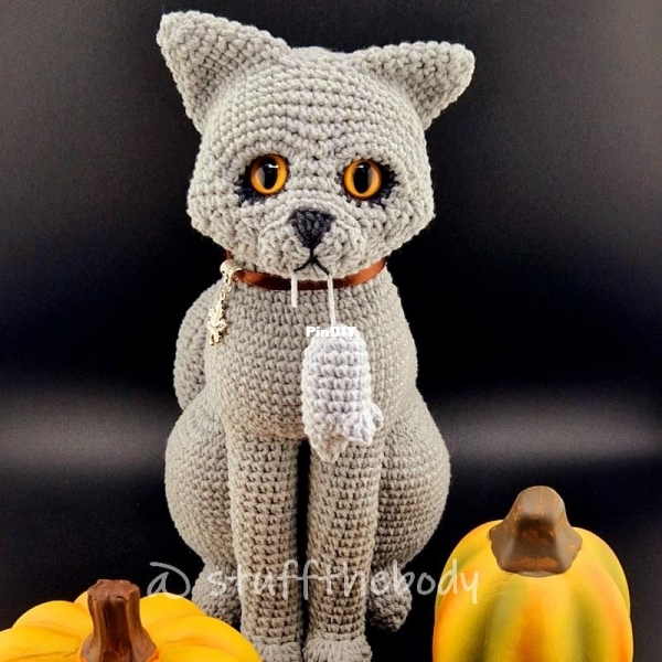 Stuff the Body - Cat With A Mouse.jpg