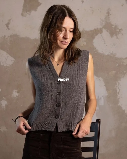 TONI Vest by Susanne Müller .jpeg