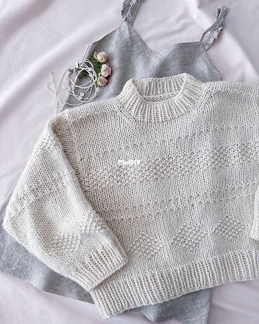 Mayble Sweater2.jpeg