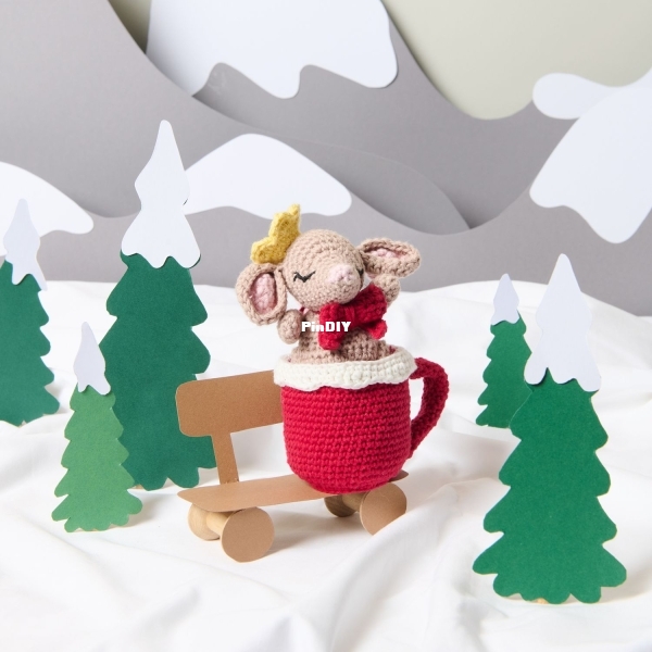 Milo The Cheerful Mouse Mouse King Christmas Cup.jpg