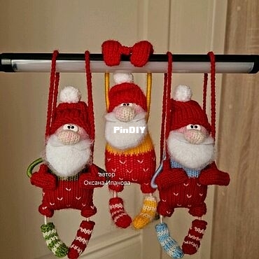 371d4af7e0f300bedfa03db3bd8d--kukly-i-igrushki-opisaniya-vyazaniya-ded-moroz.jpg