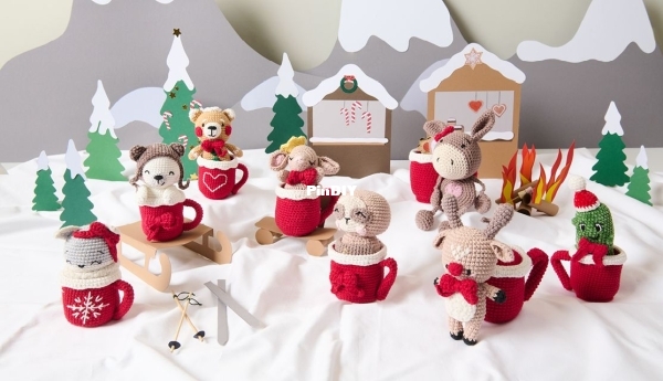Daisy the Christma Cookie Donkey Christmas Cups CAL.jpg