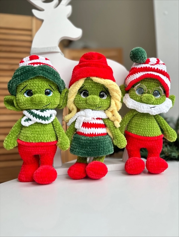 Anastasia Parkaeva Christmas elves dutch