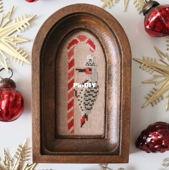 FESTIVE FLICKER.jpg