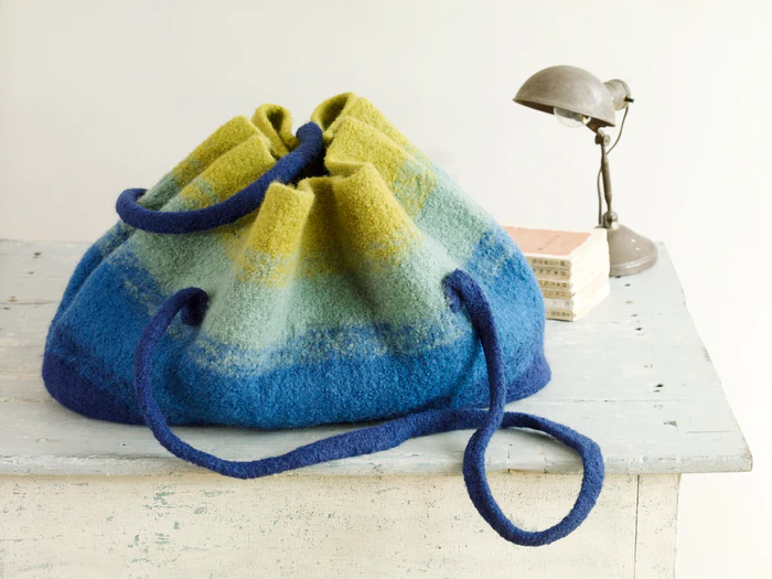 Knit-Pattern-Custom-Mixed-Color-Bag-70509AD-a_700x.webp