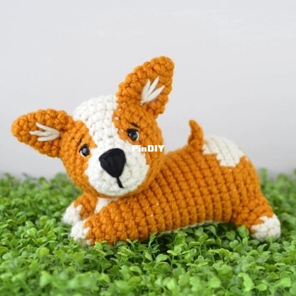 Baby Corgi in Lion Brand Wool Ease.jpeg