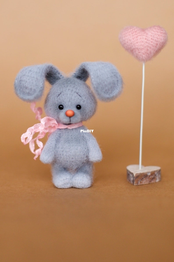 VALENTINE BUNNY (5).jpeg