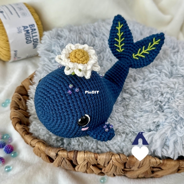Ateliê Pingouin - Josi Sena - Josi Sena Croche - Flor, the Whale - Flor, a Baleia - Portuguese 
