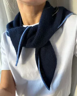 uma_scarf_blat1_small2.webp