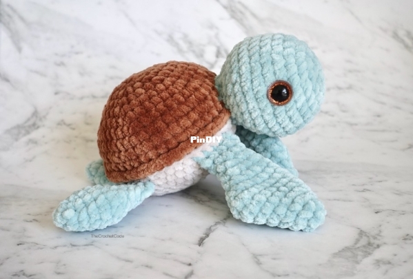 MarlotheTurtle-TheCrochetCodePattern.jpg
