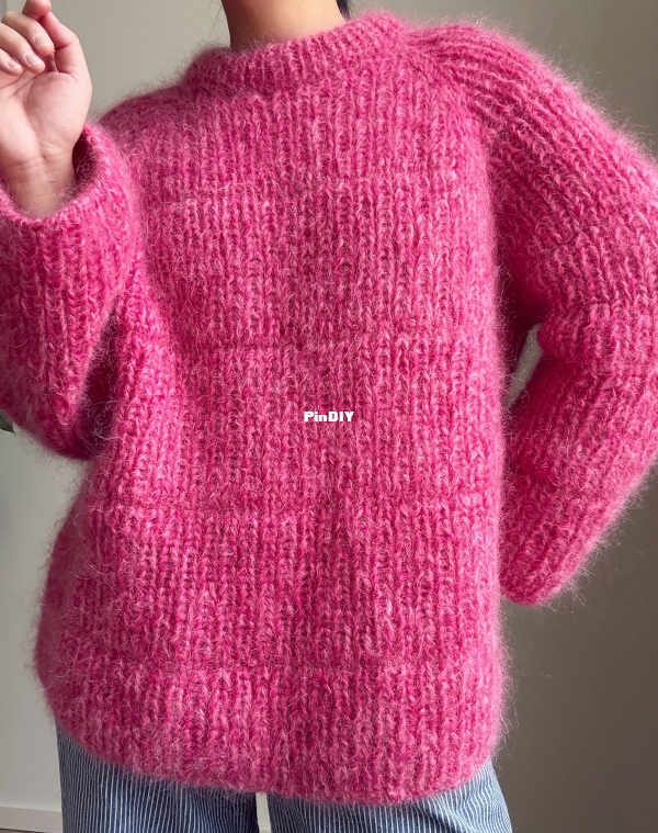lolasweater8.jpeg