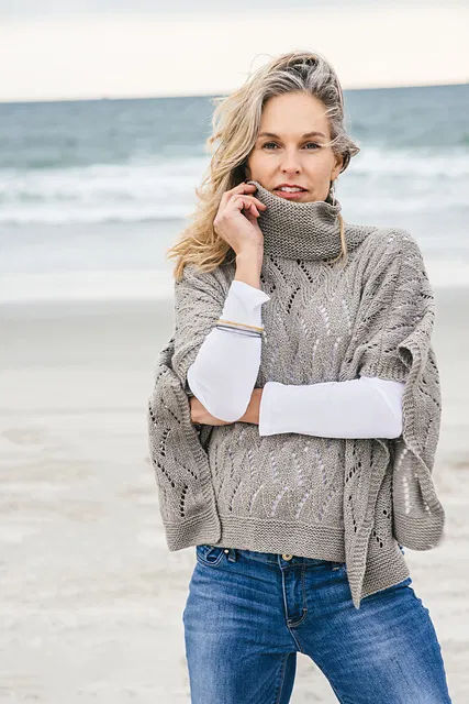 L.Kielinski_KW_Luma_beachshoot-594_medium2.webp