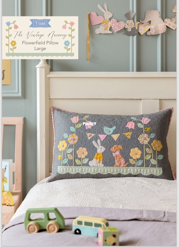 Tilda-Flowerfield pillow large.jpg