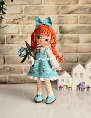 Birgurumi - Naşide Birgül Yıldırım - Mavi Doll - English