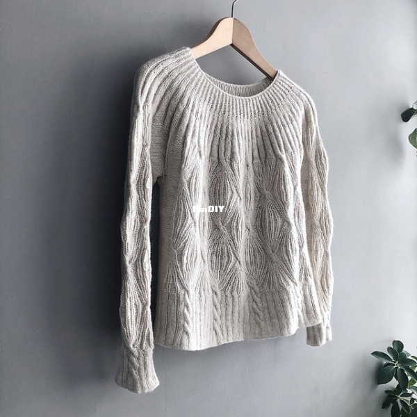 Ren Sweater2.jpeg