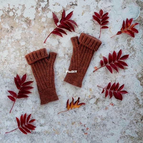 roddin-mitts-flat-shopify_social-1.jpg