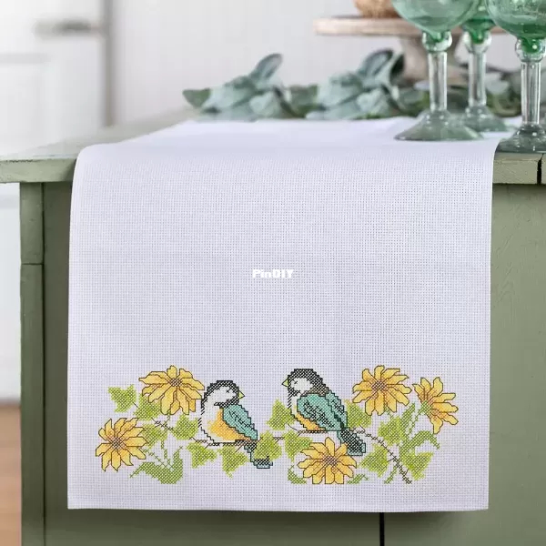 Country Birds Table Runner Herrschners Freebie.webp