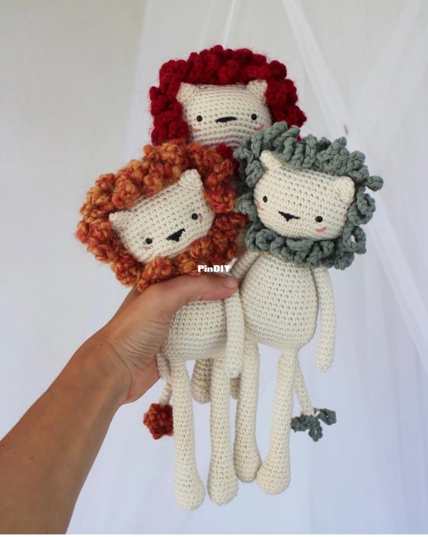 Loopy lion