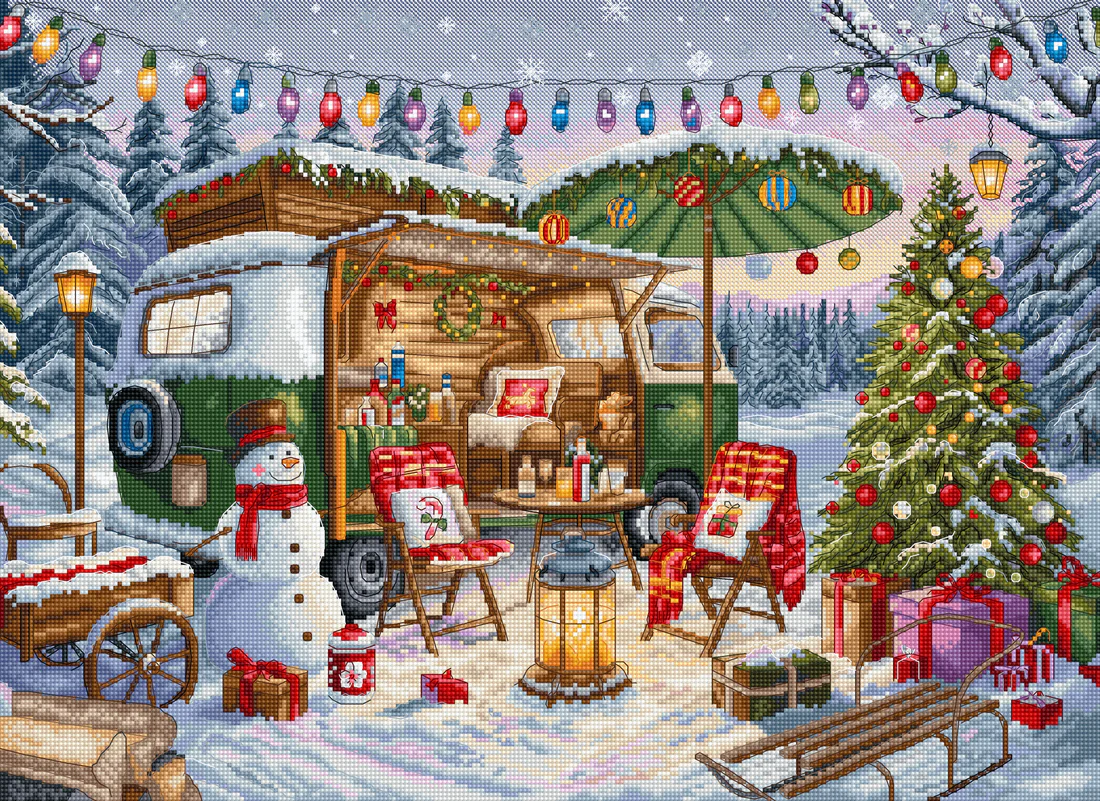 Christmas Trailer L9990 by Letistitch.webp