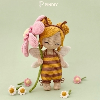 360-amigurumi-357Bumble-the-Honey-Sprite-7148.jpeg