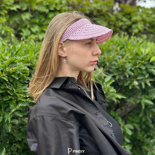 Crochet visor 2.WEBP
