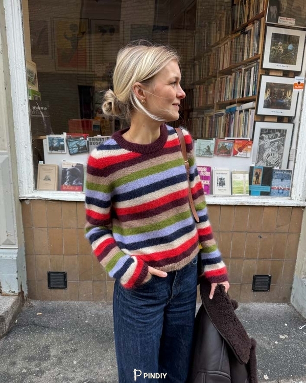 Aros Sweater 2.jpeg