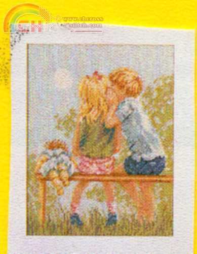 33922 boy and girl kissing pix.jpg