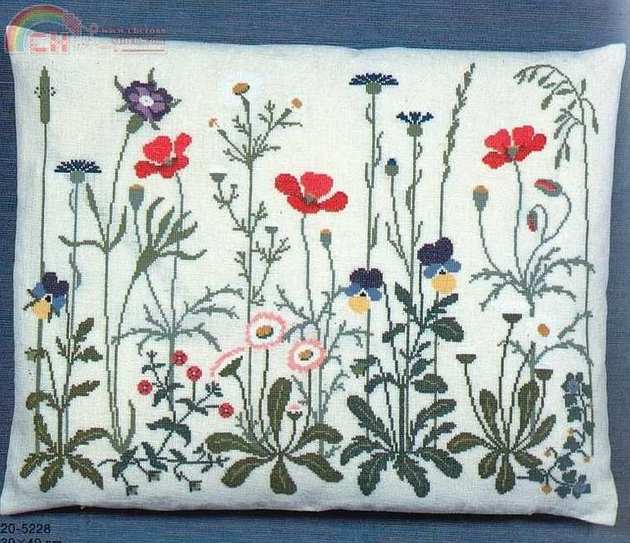 20-5228 Pillow.jpg