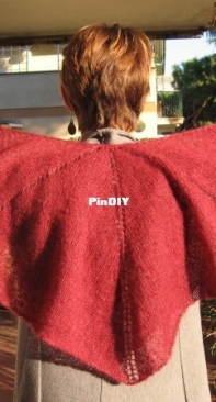 Nidaros Shawl by Di Lana Cotta - Free