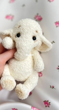 Daria toys - crochet elephant