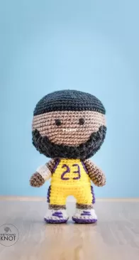 Basketball Player Amigurumi Lebron James - TheNomadKnot - Ana Figueiredo - English
